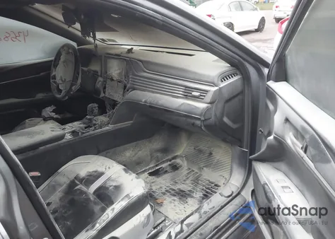 2025 Toyota Camry Se z USA, uszkodzony, nr VIN 4T1DBADKXSU505306